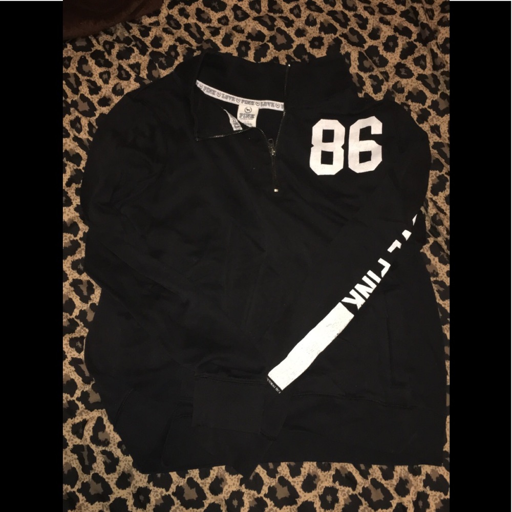 Women’s pink sweatshirt
